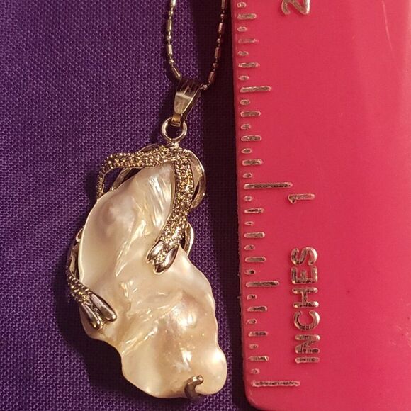 Large Keshi Pearl & Baroque Fresh Water Pearl Necklace & Earrings - Picture 10 of 11